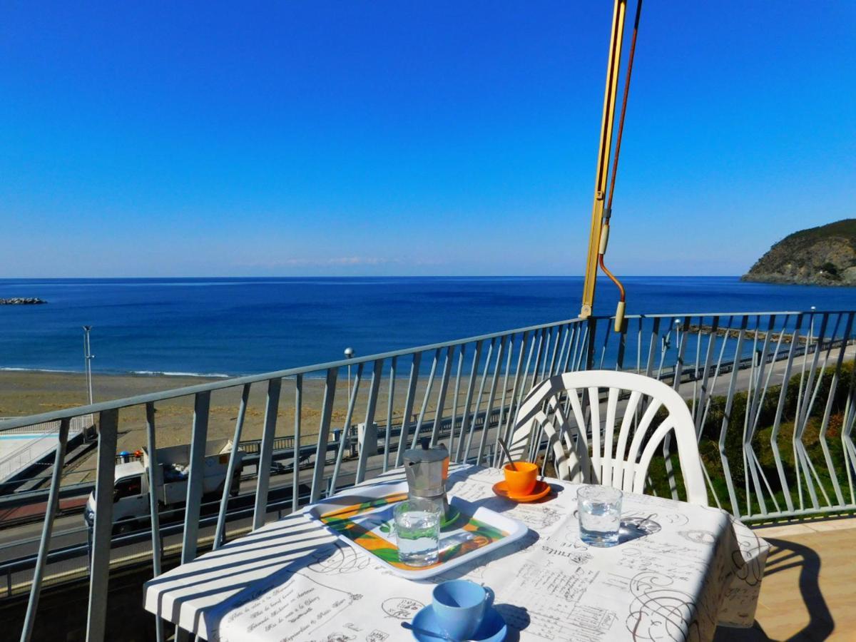 Trilocale Con Meravigliosa Vista Mare, Levanto Dış mekan fotoğraf